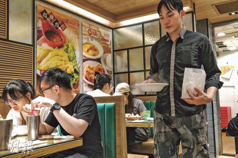 補充勞工優化計劃｜一年半批5.1萬外勞名額 放寬工種佔3.4萬 侍應佔最多達8590