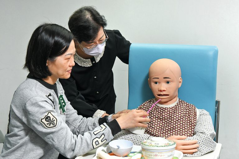 新人入職轉職 護理工作攻略 香港老年學學院課程起步 醫院院舍工作有不同