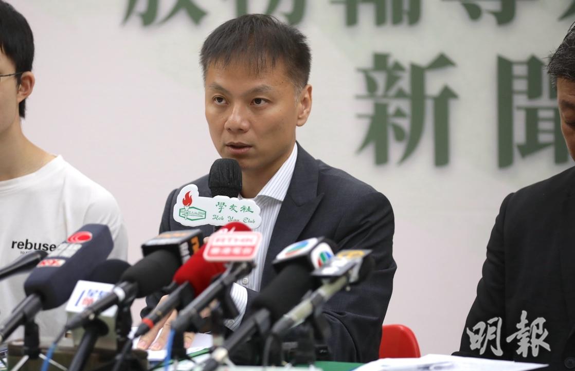學友社學生輔導顧問吳寶城建議考生提前作出部署。（何佩錡攝）
