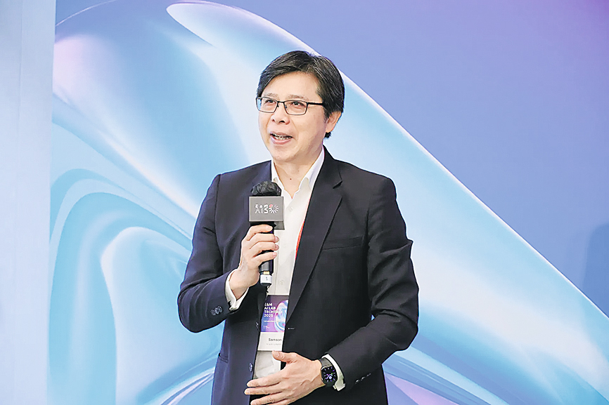 香港電腦學會人工智能專家小組召集人戴劍寒博士