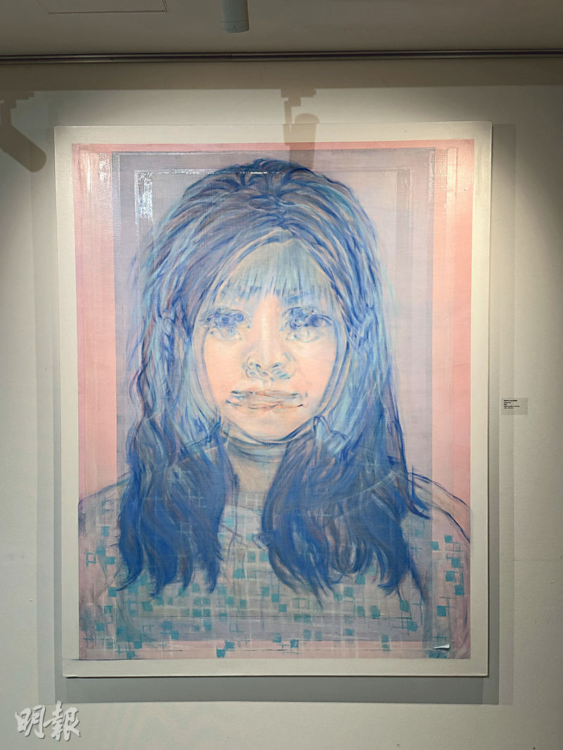 藝術高級文憑2025年畢業展「化」的展品之一,圖為陳寶儀的Almost-Me。(譚雅詩攝)