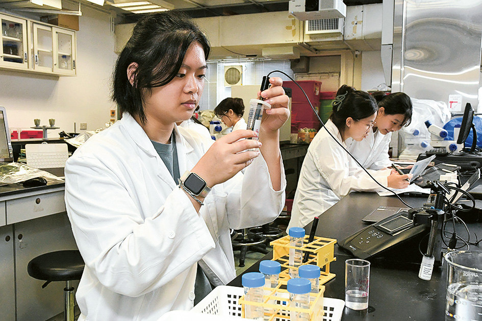 浸大生物系五大課程連結環境與健康 栽培跨界綠色人才 發揮專業迎可持續未來