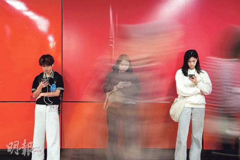 打工仔注意│港人抑鬱焦慮指數創新高 55%不尋求專業援助 專家籲勿過度依賴AI求助