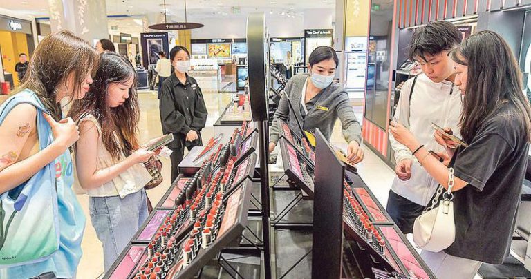 失業率微跌至3.8% 零售、住宿及工程業就業有改善