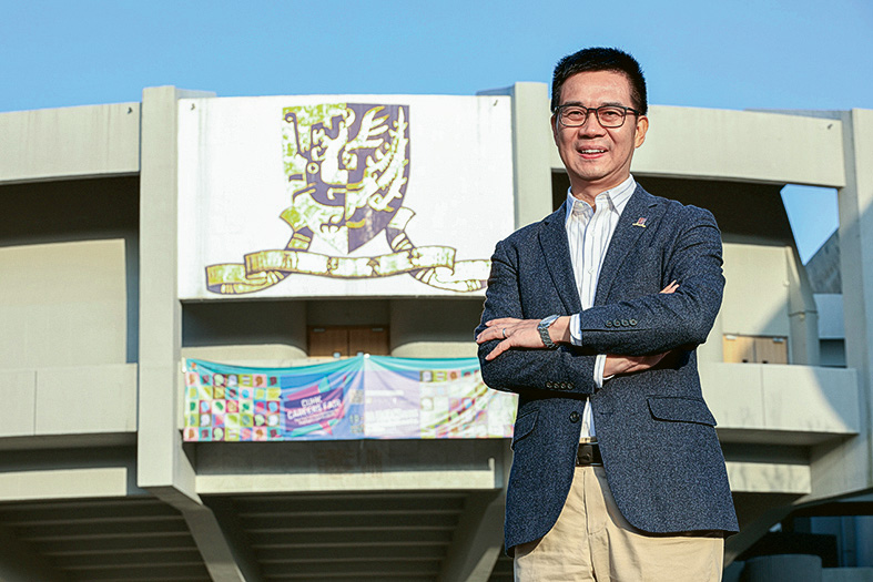 中大地球與環境科學系教授及「航天科學與地球信息學及X雙主修課程」(ASEIDM)課程主任楊宏峰教授