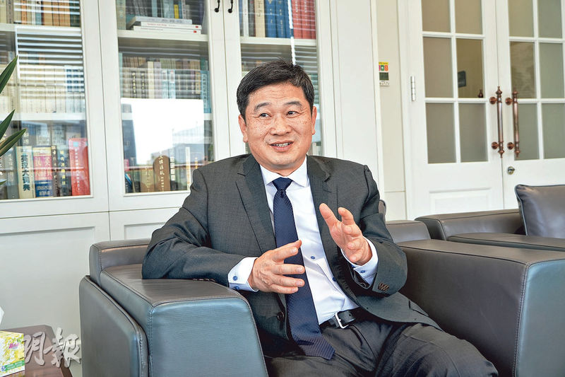 北師香港浸會大學校長陳致（圖）表示，學校先後於波士頓、倫敦設立海外中心，既方便交流合作，亦有利於吸納海外優秀學者。（陳子凌攝）