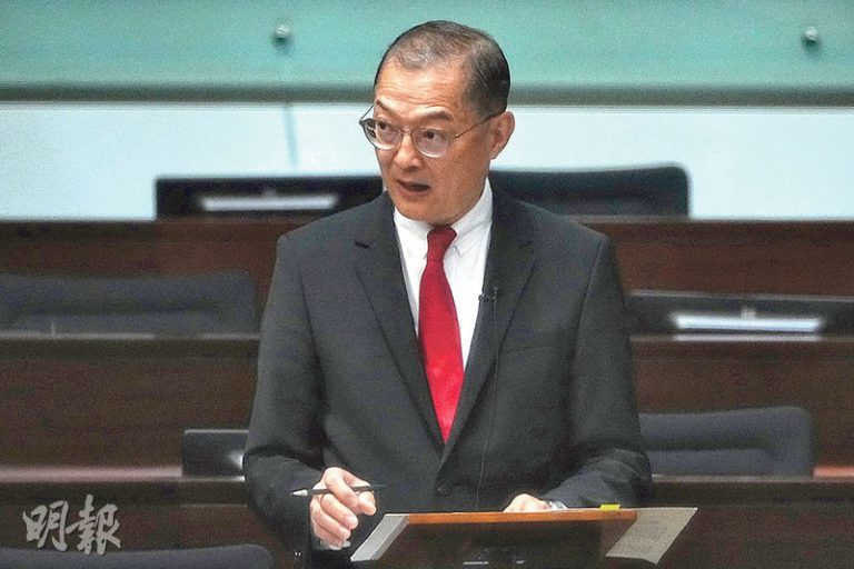 本地培訓護士畢業即失業？ 盧寵茂：醫管局仍有3200個空缺 畢業生有選擇權
