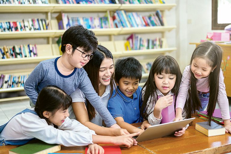 開學支援學生精神健康需要 教師社工輔導人員 強化識別、介入技巧與專業判斷