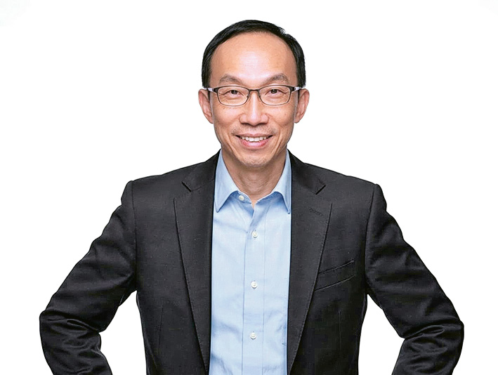 香港職業發展服務處（HKEDS）總輔導主任馮儉強